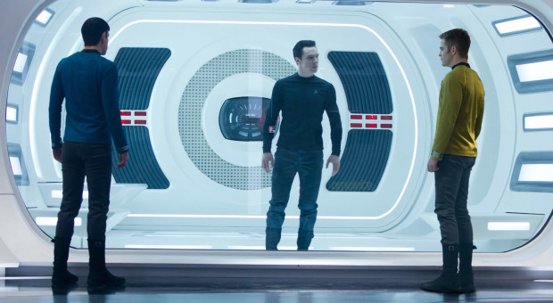 Crítica: Além da Escuridão – Star Trek