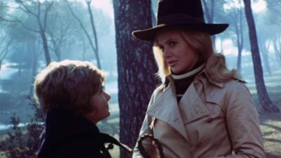 Uma Fresta no Teto : Um conto onírico e sujo sobre uma criança maligna